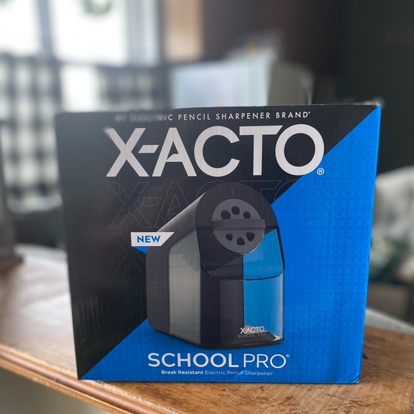 X-ACTO School Pro Electric Pencil Sharpener - Picture 6 of 17